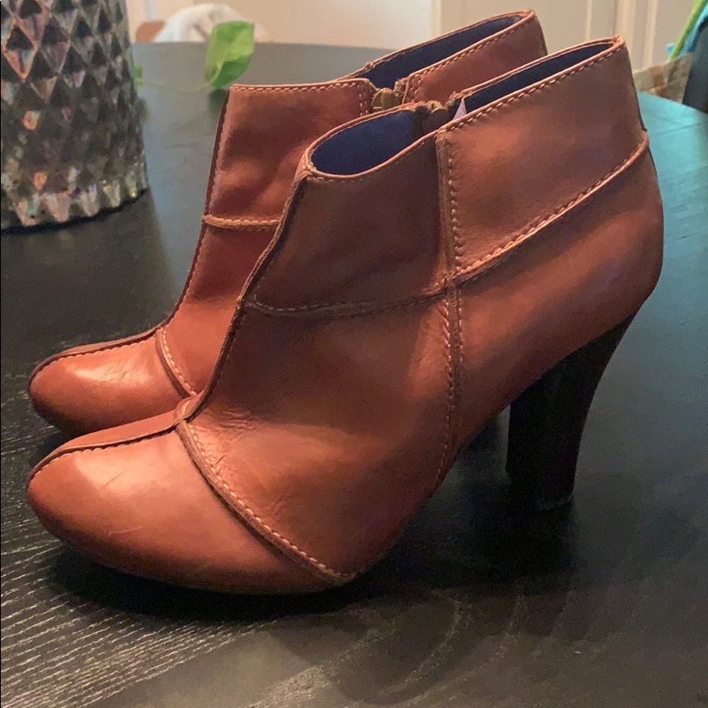 Bivielcouture brown leather booties